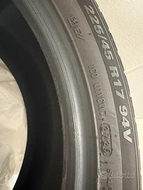 Gomme auto