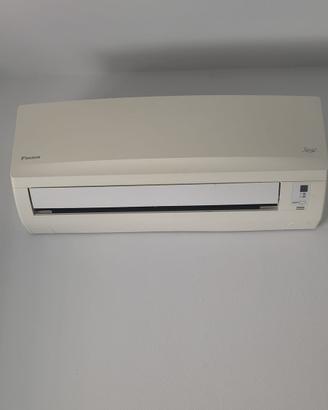 Condizionatori daikin 12000