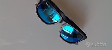 Ray-Ban Justin (modello RB4165) specchiati blu