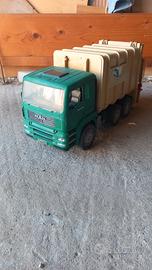 Camion spazzatura Bruder 
