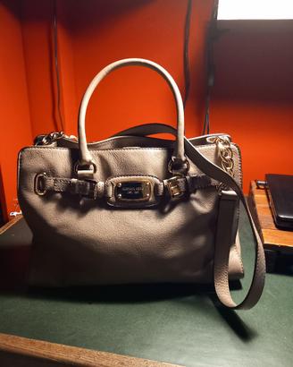 B O R S A Micheal Kors
