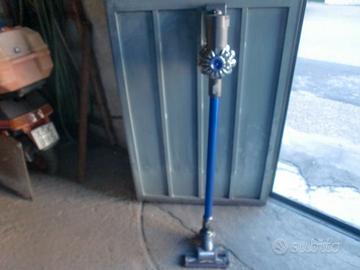 aspirapolvere dyson v6 fluppy usata funzionante