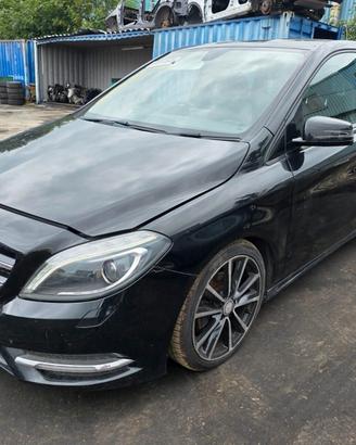 Ricambi MERCEDES CLASSE B W246 651901