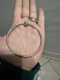 Bracciale e orologio