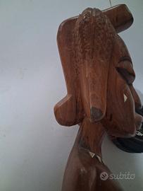 scultura in legno  