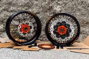 Kit cerchi motard completi