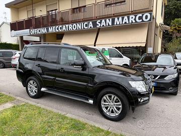 MITSUBISHI - Pajero - 3.2 DI-D 16V A/T 5p. Instyle