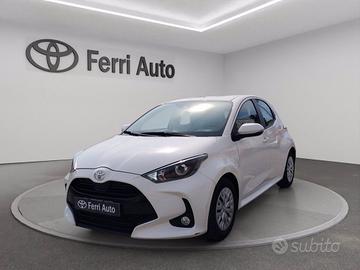 TOYOTA Yaris 1.0 active
