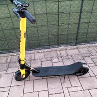 Monopattino Elettrico Momo 