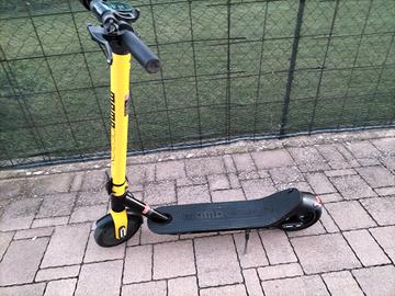 Monopattino Elettrico Momo 