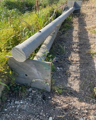 Pilastri in ferro zincato
