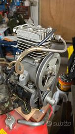 motore elettrico con valvola di blocco per compres