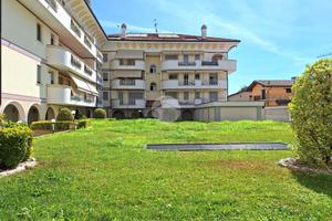 2 LOCALI A MESERO