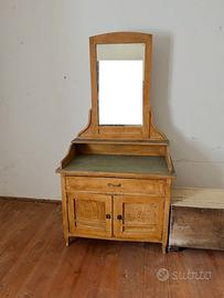 Toeletta vintage in legno massello con specchio –