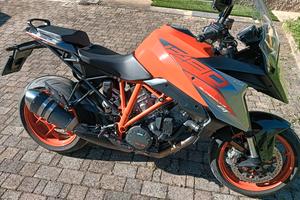 KTM 1290 SUPER DUKE GT 