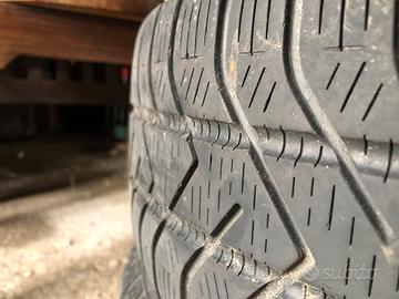 Cerchi in lega audi a1 con gomme invernali