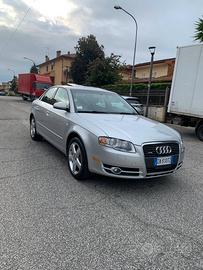 Audi A4 2.0 16V TFSI quattro