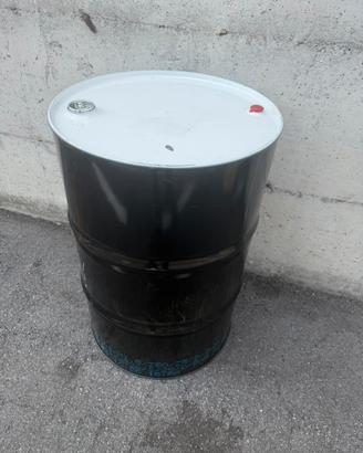 Fusto in ferro contenitore