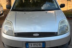 Ford Fiesta anno 2005.