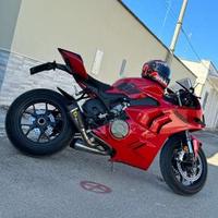 Ducati panigale v4