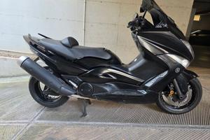 YAMAHA T-MAX 500 gommato e tagliandato