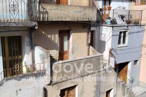 Casa indipendente di 76 m² con 3 locali a Isca sul