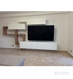 Parete attrezzata pari al nuovo