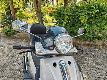 Piaggio Beverly 500
