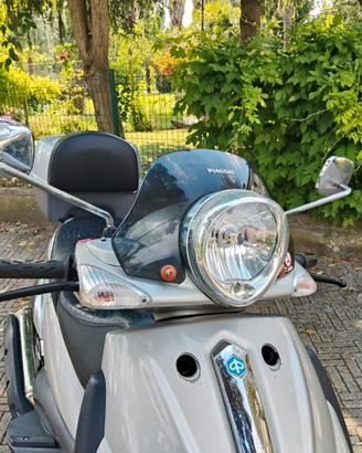 Piaggio Beverly 500