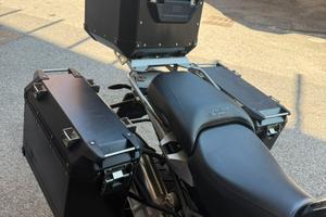 Tris valigie Givi Trekker Outback nere