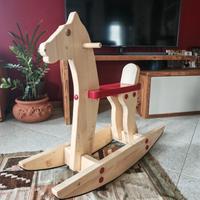 cavallo a dondolo