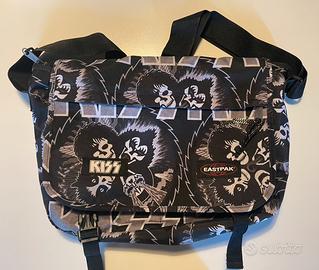 Tracolla Eastpak modello “Kiss”