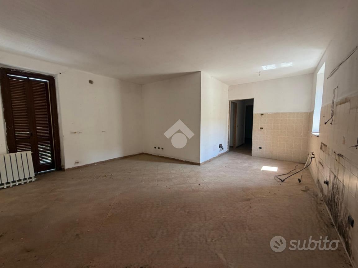 Appartamento – Borgolavezzaro - Vista 2