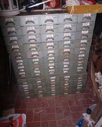 cassettiere industriali prezzo cadauno