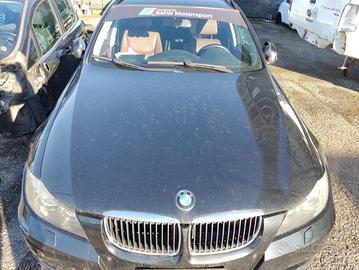 Cofano BMW 330 del 2005
