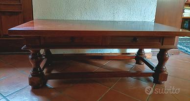 Tavolino  salotto legno massello con cassetti 