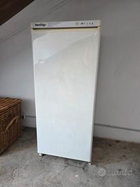 Congelatore verticale 6 cassetti