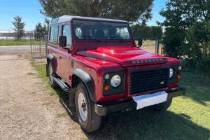 Defender 90 LE