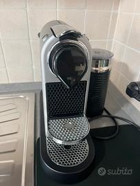 Macchina caffe Nespresso più capsule