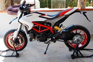 Ducati hypermotard 939