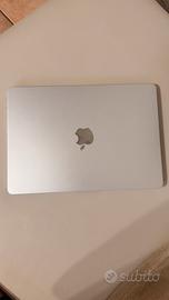 Macbook m2 256gb 8gb ram