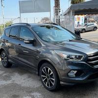 FORD KUGA 2.0 TDCI 150 CV S&S 2WD ST-LINE
