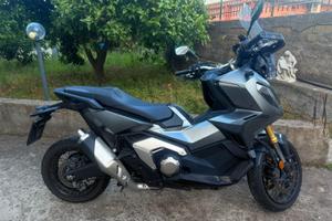 HONDA X-ADV 750 ABS