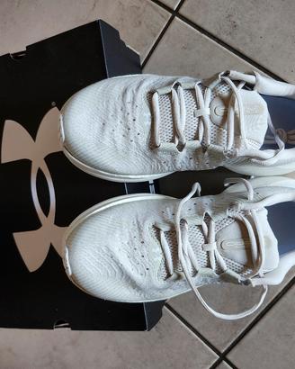 Scarpe da ginnastica per uomo nuove 