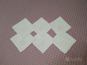 Set 6 tovaglioli puro lino ricamati a mano 22x23
