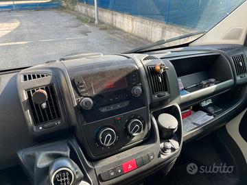 Furgone Peugeot boxser