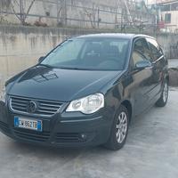 Volkswagen Polo IV 1.4 benzina 16v Sportline 3p