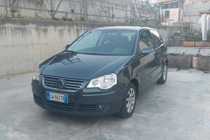 Volkswagen Polo IV 1.4 benzina 16v Sportline 3p