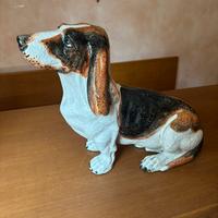 Statuetta in ceramica craquelle Basset Hound