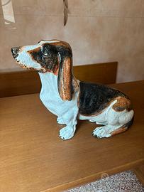 Statuetta in ceramica craquelle Basset Hound